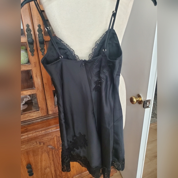 Princess Polly Aloura Spliced Black Lace Mini Dress - Picture 3 of 10